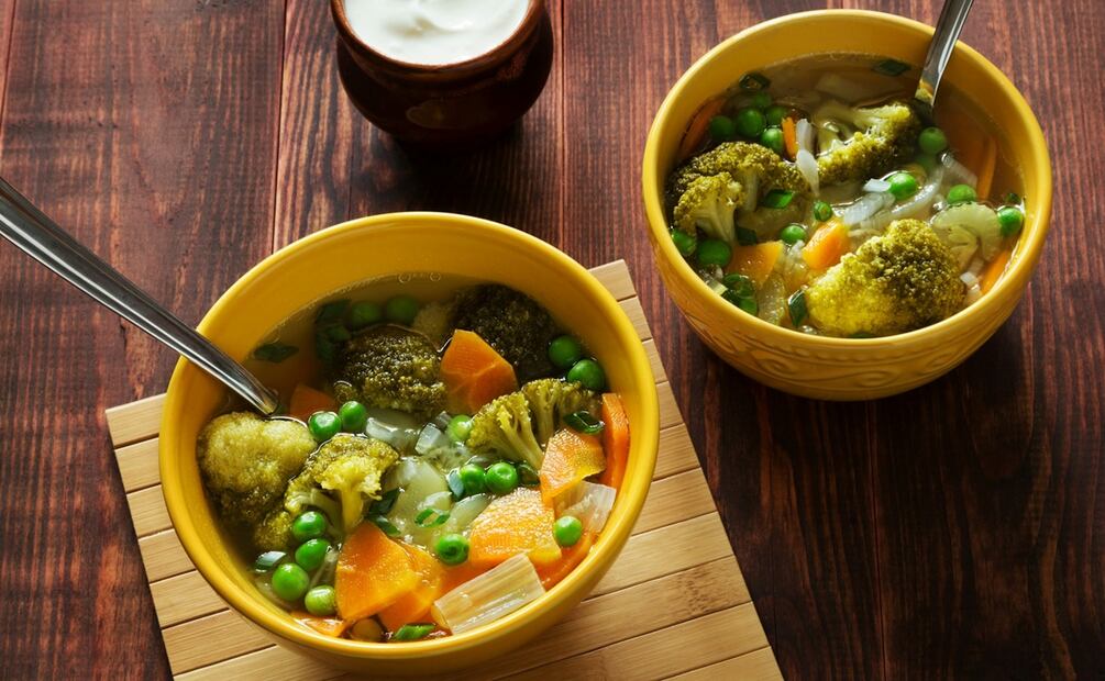 ¿Cuánto dura el caldo de verduras en buen estado? Foto: Elena Leya / Unsplash