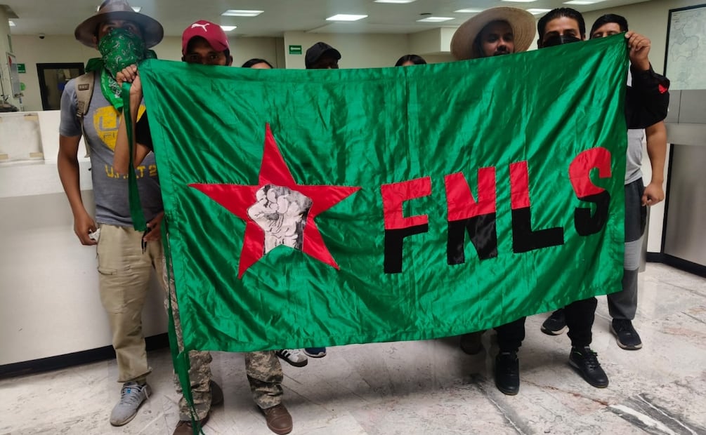 Integrantes del Frente Nacional de Lucha por el Socialismo (FNLS) (31/10/2025). Foto: Nataly Romero / EL UNIVERSAL