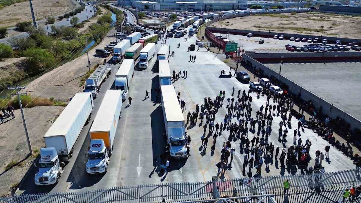 Bloqueo de transportistas. Foto: Alejandro Vargas / EL UNIVERSAL