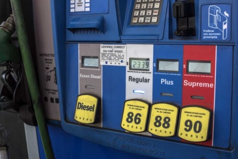 El país que les cobra más a los extranjeros por cargar gasolina