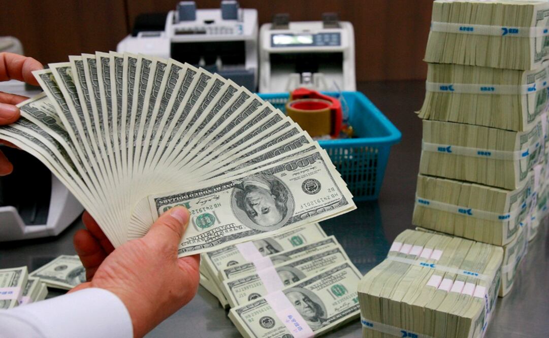 Reforma fiscal de EU pone nervioso al peso; dólar sube a $19.50