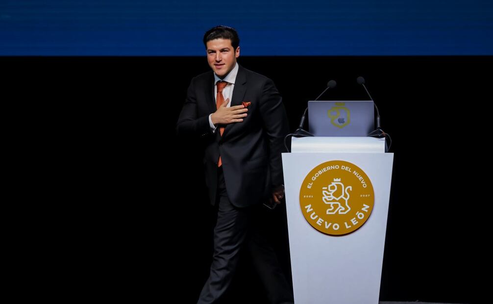 También, el gobernador de Nuevo León, destaca las diversas construcciones realizadas durante su mandato. (27/10/2024) Foto: Especial