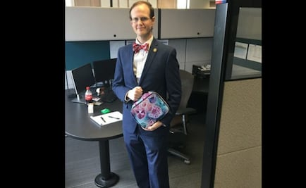 Usa lonchera de su sobrino para combatir el bullying