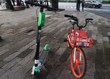 Mexicans embrace public transport, bikes, and scooters amidst fuel shortage