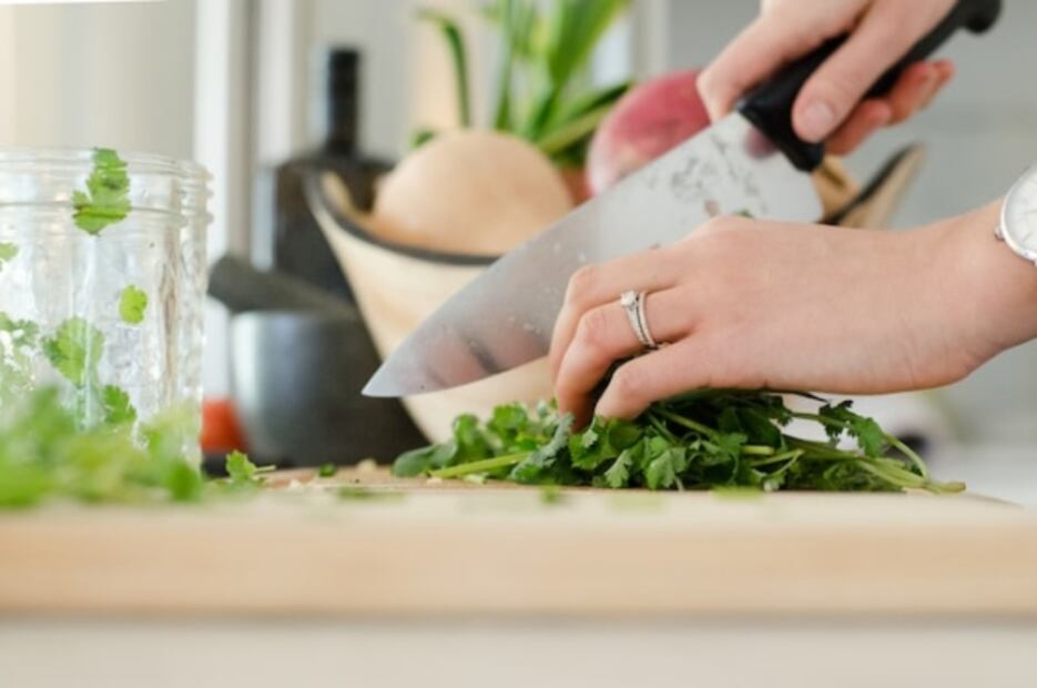 Así ayuda el cilantro a cuidar tu salud mental