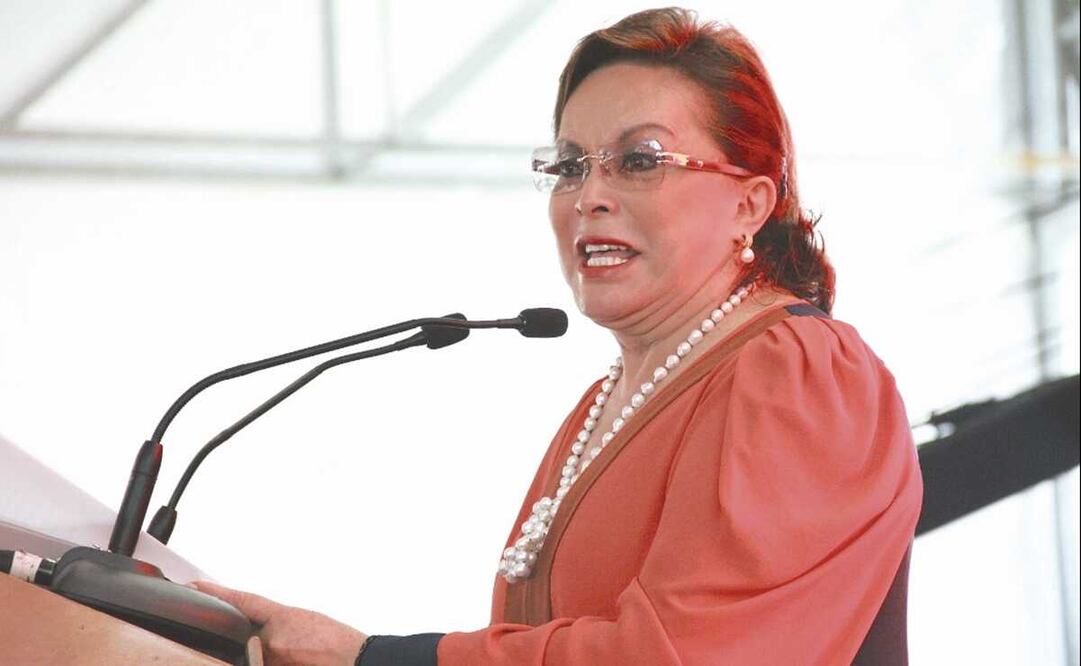 Elba Esther Gordillo recordó que le manifestó al entonces presidente Felipe Calderón que los maestros de México se oponían a que Miguel Ángel Yunes continuara como titular del ISSSTE. Foto: EL UNIVERSAL