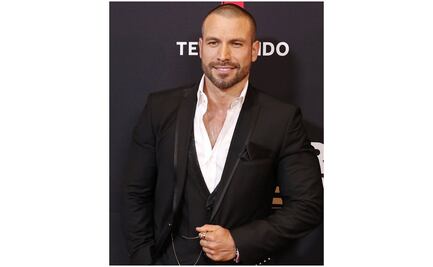 Rafael Amaya reaparece en foto que estaba "bajo llave"