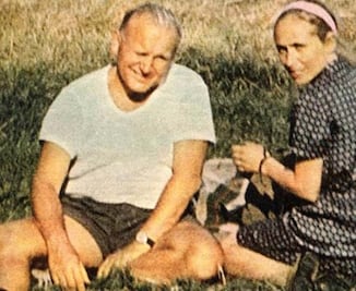 No hay que asustarse si un Papa tiene amistad con una mujer: Francisco