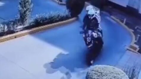 Difunden VIDEO de balacera en estacionamiento de restaurante en la colonia Juárez