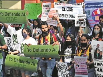 Cancelan maestría de periodismo del CIDE por un año