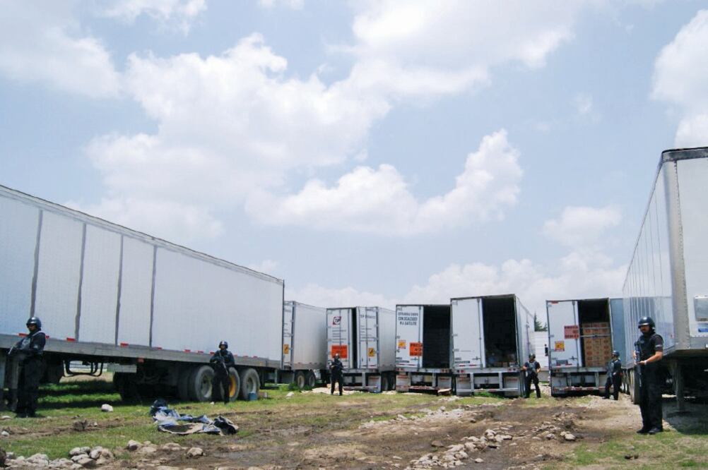 El diputado Gerardo Peña Flores (PAN) propuso reformar el Código Penal Federal para imponer una pena de ocho a 15 años de prisión, por el robo de mercancías al servicio de autotransporte federal. Foto: archivo/EL UNIVERSAL