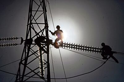 Pemex y CFE cierran enero con cifras rojas 