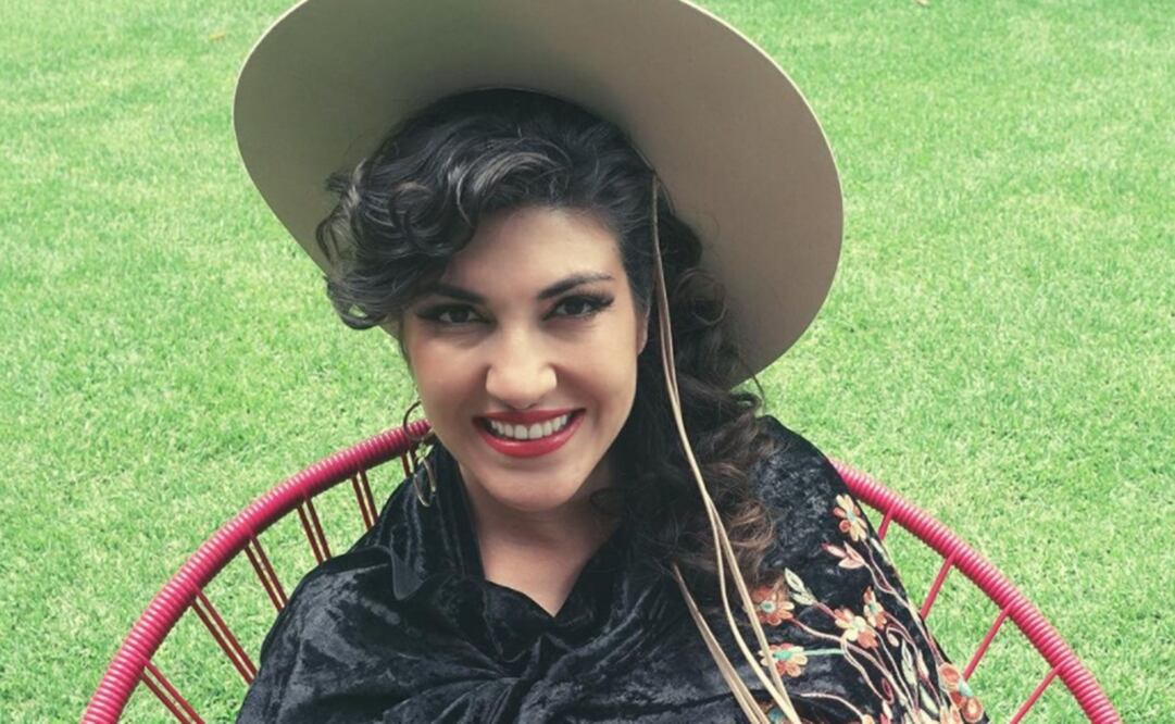 Gracias a que acompañaba desde niña a sus padres artistas, aprendió desde pequeña de la industria musical. Foto: Instagram