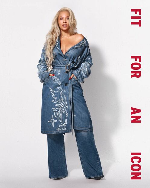 El abrigo de mezclilla destaca por su delicado bordado. Foto: Instagram @beyonce @levis