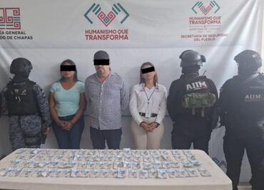 Detienen a tres funcionarios de Protección Civil Estatal de Chiapas; presuntamente extorsionaron a un restaurantero en Tuxtla Gutiérrez
