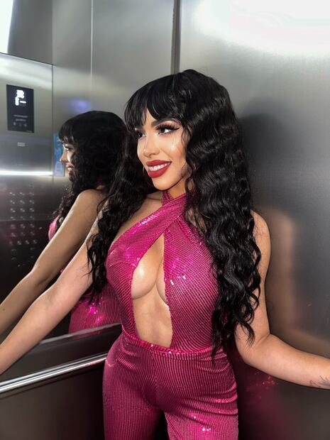 Yeri Mua también se hizo un disfraz de Selena Quintanilla. Foto: Facebook Yeri MUA