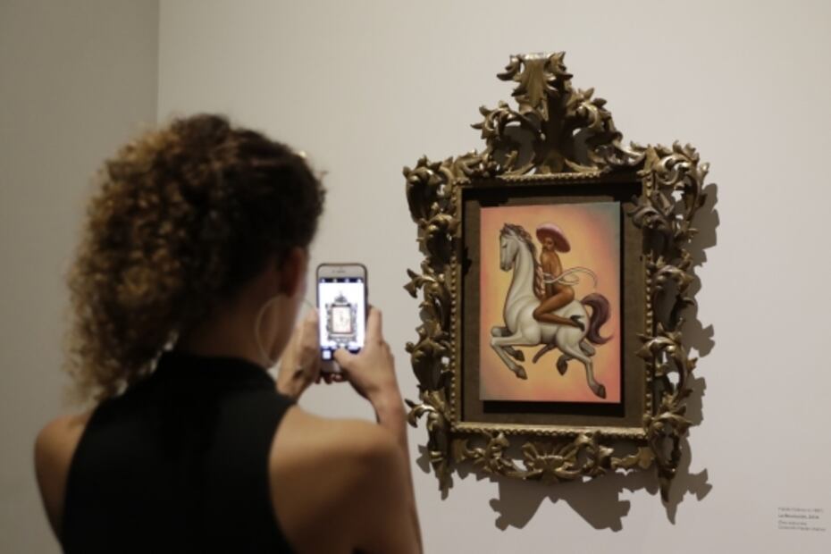 El zapata desnudo también cabalga en el mural del bar gay El Marra