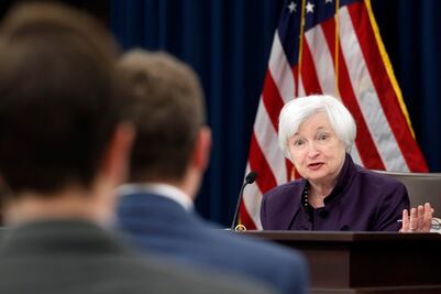 Fed: política de "alta presión" podría ser única salida de la crisis