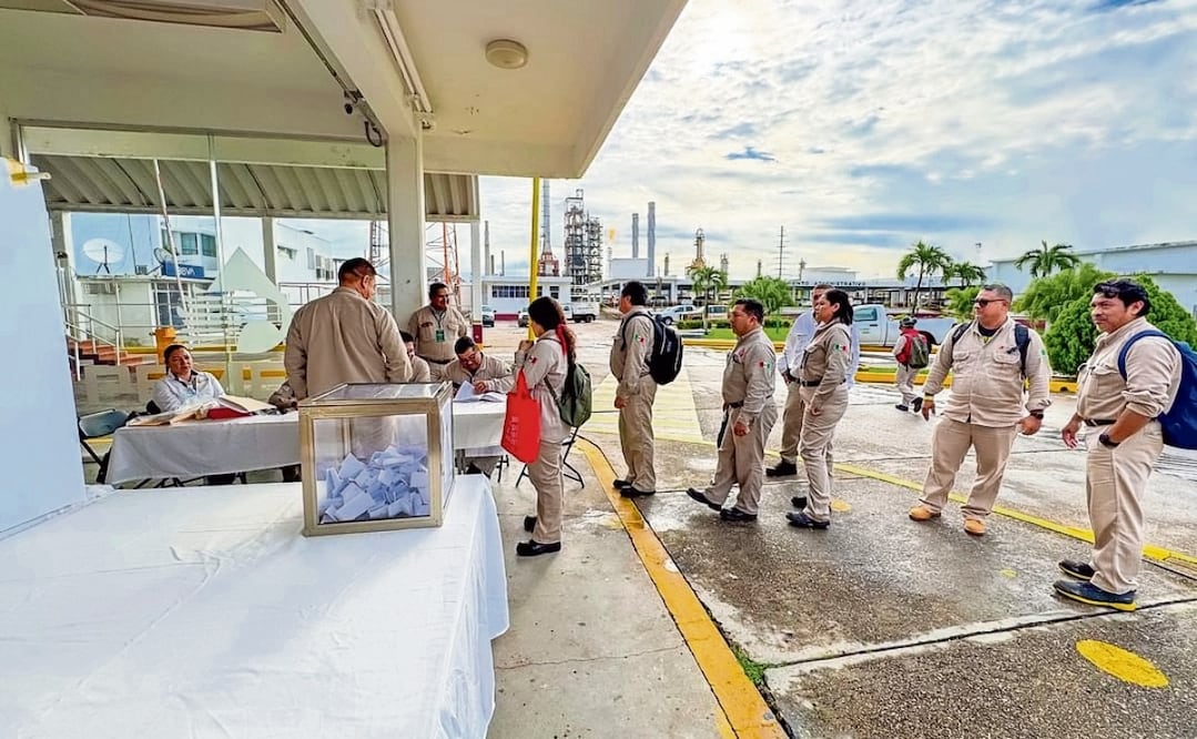 La elección de la dirigencia del Sindicato de Trabajadores Petroleros de la República Mexicana presuntamente estuvo marcada por irregularidades, de acuerdo con lo expresado en los últimos días por la disidencia. Foto: Especial