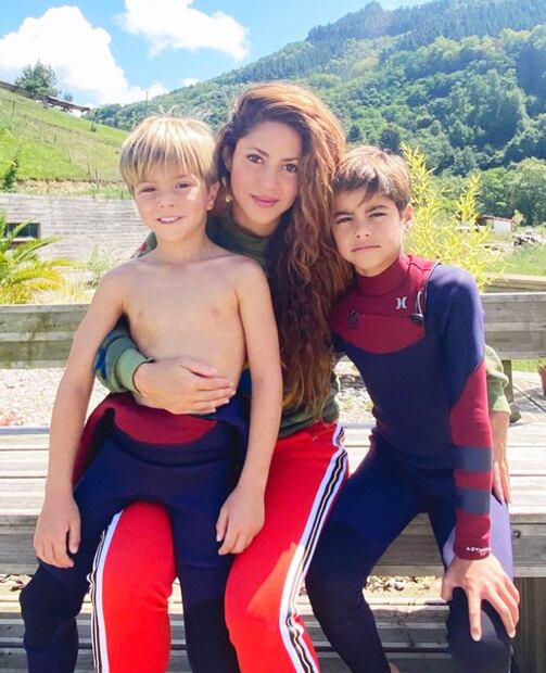 Shakira tuvo dos hijos a lado de su expareja, el futbolista Gerard Piqué, Milán y Sasha, de 10 y 8 años, respectivamente.
Foto: Instagram, vía @shakira