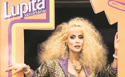 A María León le tocó... bailar como Lupita