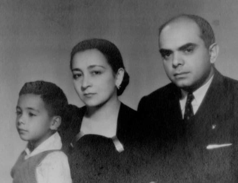 Salvador Elizondo Pani, productor, gerente de C.L.A.S.A, y su hijo (XI)