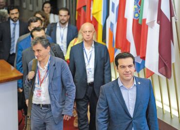Tsipras va por apoyo al pacto con eurozona