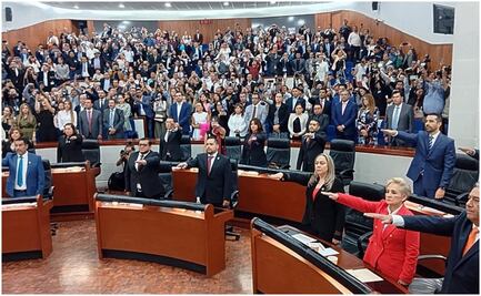 Panistas se disputan curul en inicio de la LXIV Legislatura del Congreso de San Luis Potosí