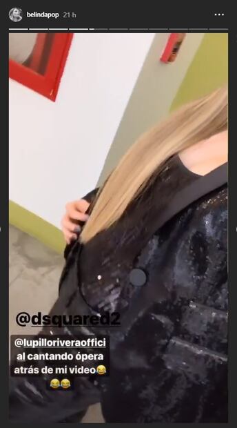 Belinda impacta en redes sociales con escote