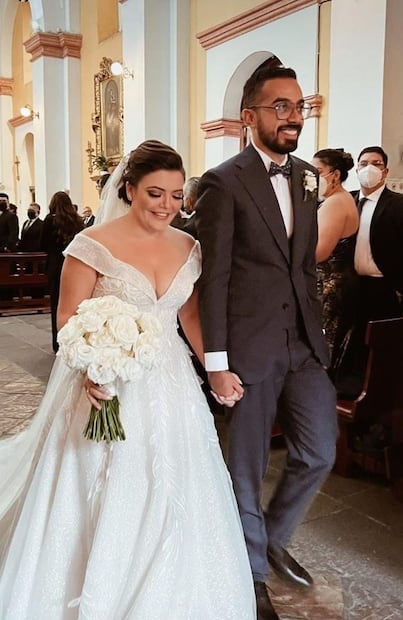 Mishelle, hija del "Piojo" Herrera, se casa con un hermoso vestido de novia 