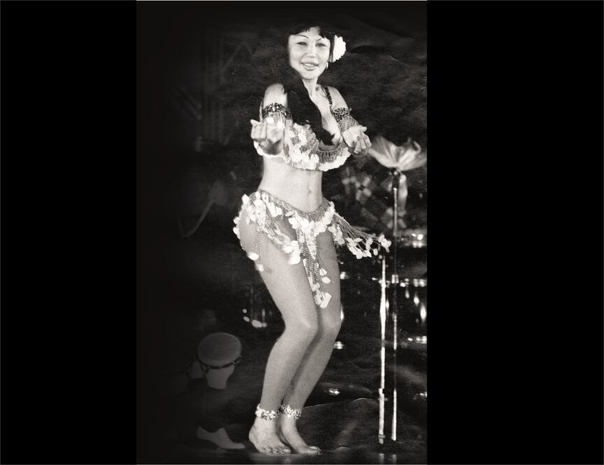 Lyn May Originaria de Acapulco, Guerrero. Comenzó su carrera con Raúl Velasco y de allí comenzó a trabajar en teatros como el Esperanza Iris, donde realizó su primer desnudo. Fotos: ARCHIVO EL UNIVERSAL Y CORTESÍA