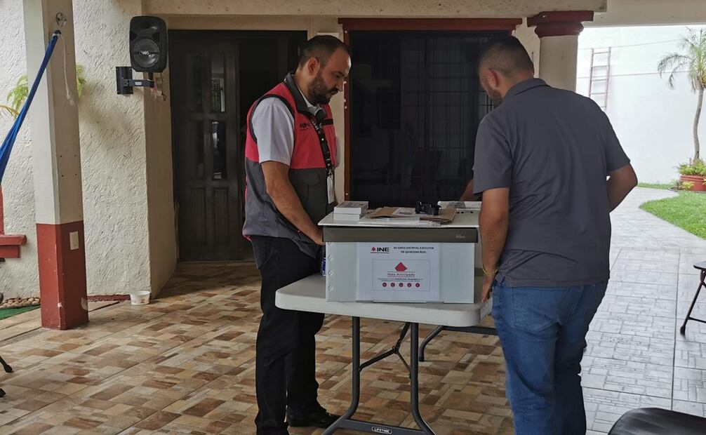 La modalidad de sufragio anticipado, aplicada por el Instituto Nacional Electoral (INE) para personas en condición de discapacidad, enfermedad o adultez. Foto: Adriana Varillas - EL UNIVERSAL