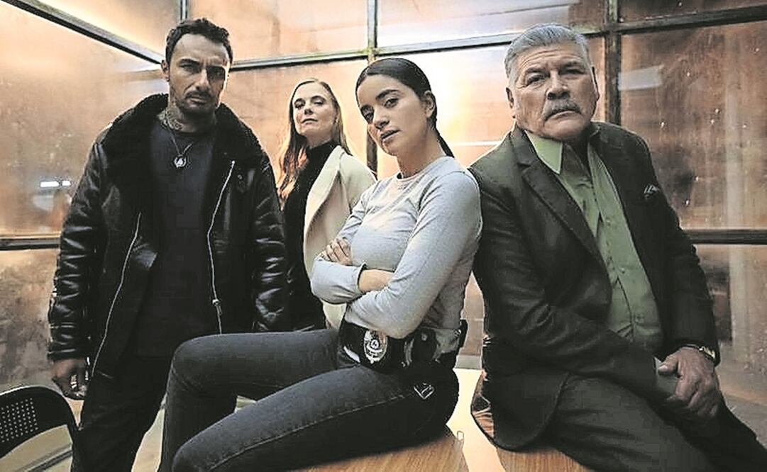 Cuatro agentes de diferentes generaciones unen sus habilidades para atrapar a un asesino serial que lleva 35 años prófugo; al investigar, descubren una red de corrupción que los obliga a estar unidos. Foto: CLAROVIDEO