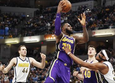 LeBron James llegó a histórica cifra de puntos anotados