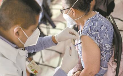 Inmunización de adultos mayores en Edomex va a 80%