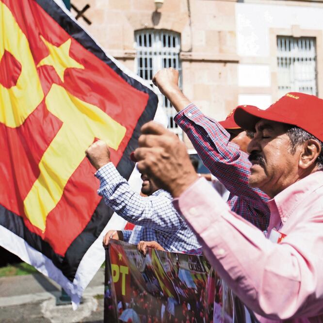 El próximo año el Partido del Trabajo cumple 30 años de existencia. Entre sus objetivos principales, indica su dirigencia, está continuar con la ideología de izquierda y mantener firmes los ideales de su fundación. ARCHIVO EL UNIVERSAL