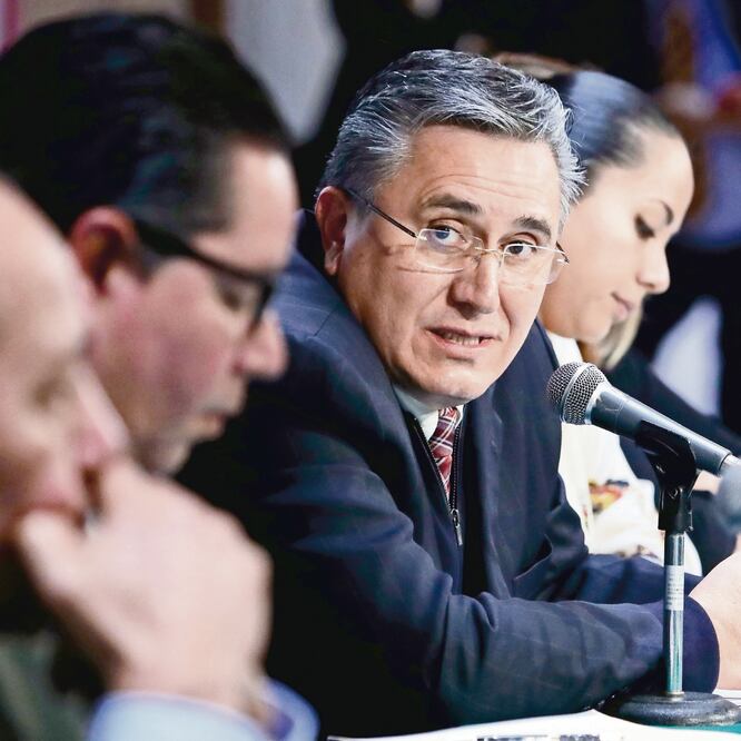 Luis Raúl González, titular de la CNDH, en la discusión sobre la Guardia Nacional en la Cámara Baja. Foto: ARIEL OJEDA. EL UNIVERSAL 