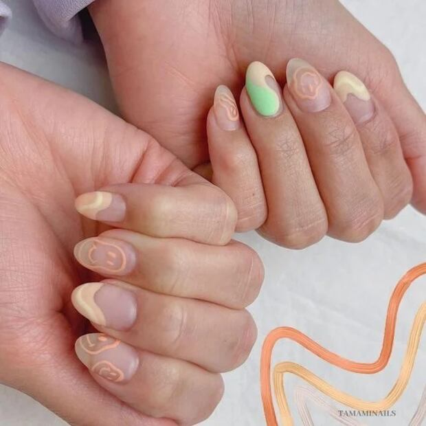 Uñas “pic and mix”, la tendencia que está enloqueciendo Instagram 
