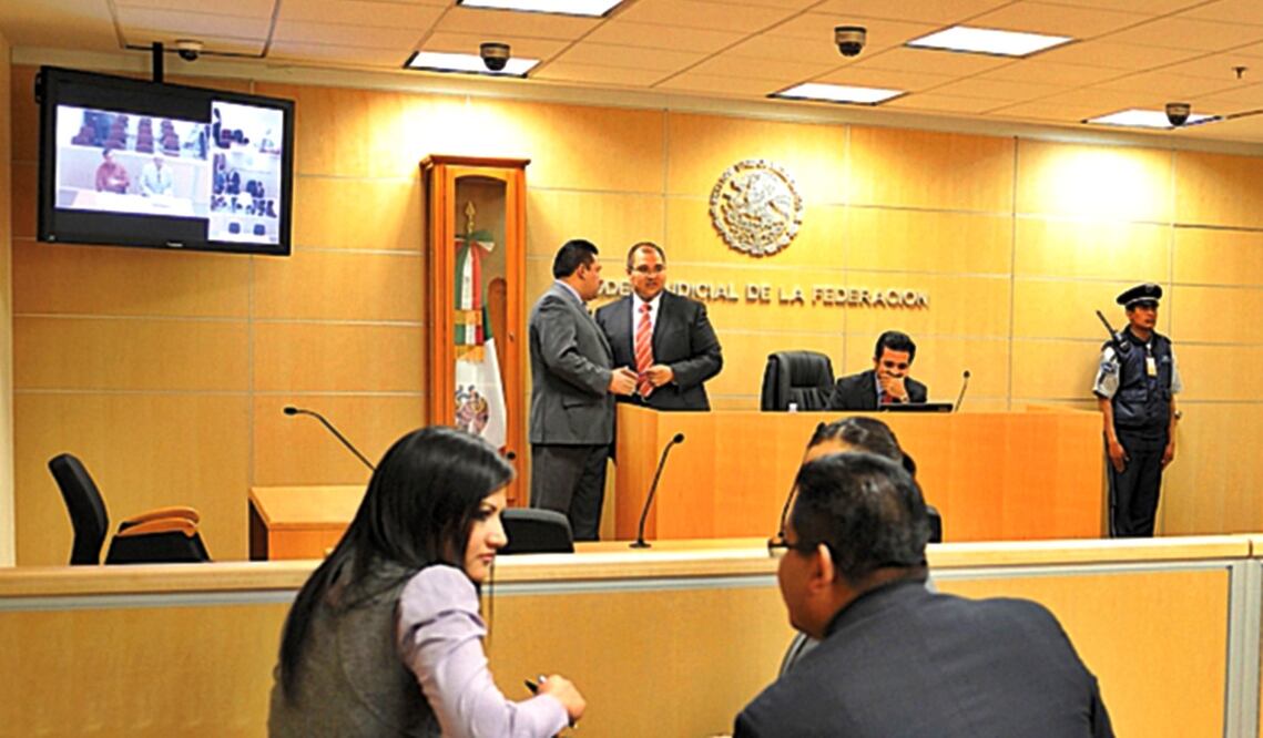 Se estableció la promoción del uso del expediente electrónico, con la finalidad de reducir el consumo de papel y demás insumos al eliminar, casi en su totalidad, la generación de documentos físicos. Foto: archivo/EL UNIVERSAL