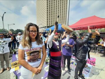 "Claudia, escucha, la Glorieta es nuestra lucha": activistas presentan queja contra el retiro de la antimonumenta en la Glorieta de las mujeres que luchan
