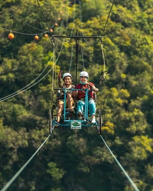 Cuánto cuesta subirse a estas bicicletas aéreas en la Huasteca