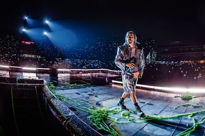 ...y Rauw inspira sensual perreo