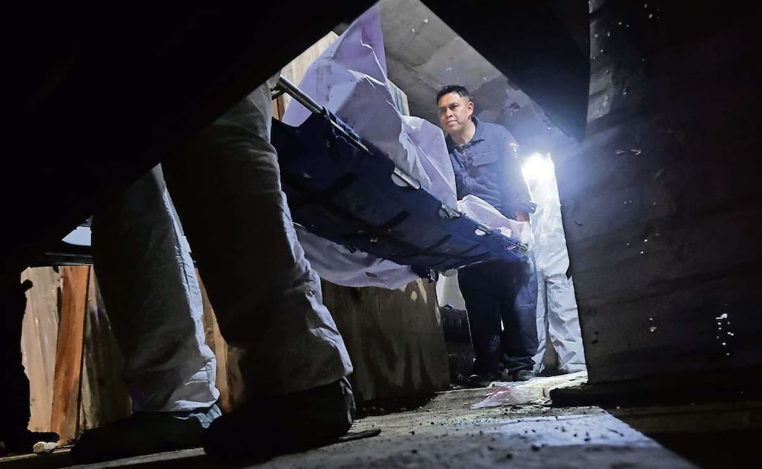 El cuerpo de una mujer fue hallado encapsulado en cemento. Foto: Valente Rosas / EL UNIVERSAL