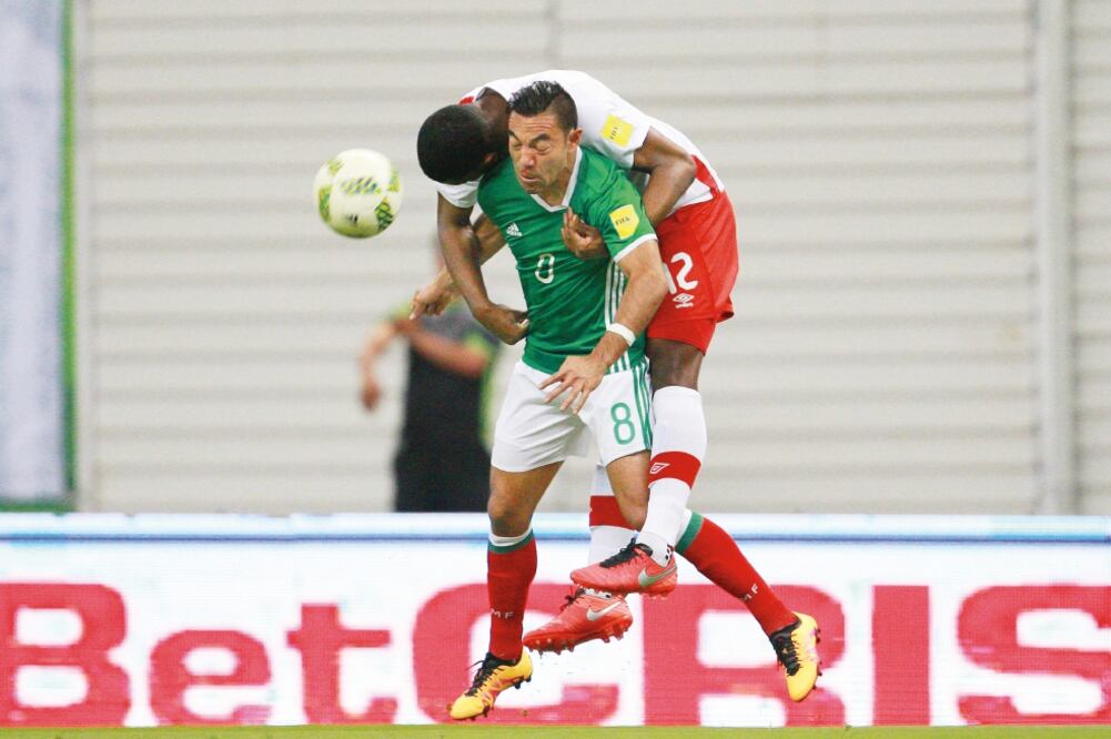 Marco Fabián provocó el penalti con el que el Tri se fue al frente (Marco Fabián provocó el penalti con el que el Tri se fue al frente)