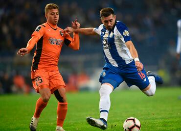 Herrera y "Tecatito" presentes en triunfo del Porto