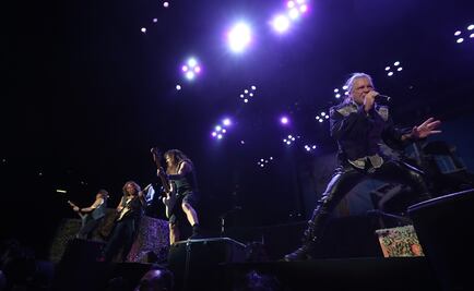 Mamá acompaña a su hijo invidente a concierto de Iron Maiden