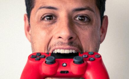 "Chicharito" Hernández, de futbolista a gamer