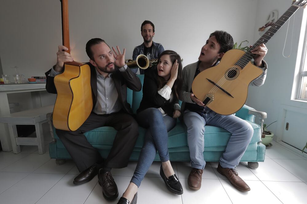 Swingfónica in an interview with EL UNIVERSAL in English in Mexico City - Photo: Alejandro Acosta/EL UNIVERSAL