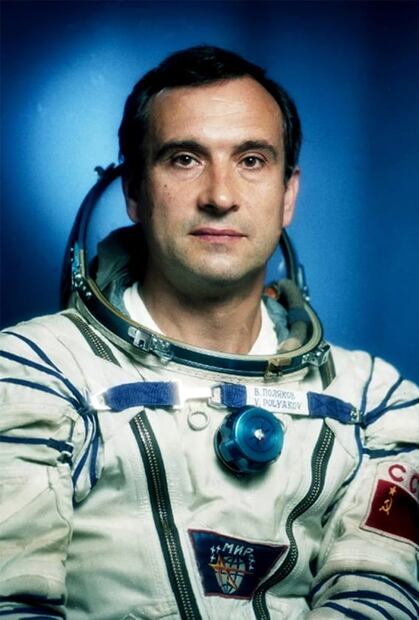 El astronauta que vivió en el espacio 326 días y rompió un récord mundial