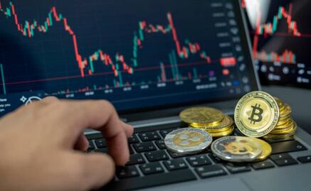 Bitcoin alcanza récord en medio de optimismo sobre regulación estadounidense; supera los 109 mil dólares 